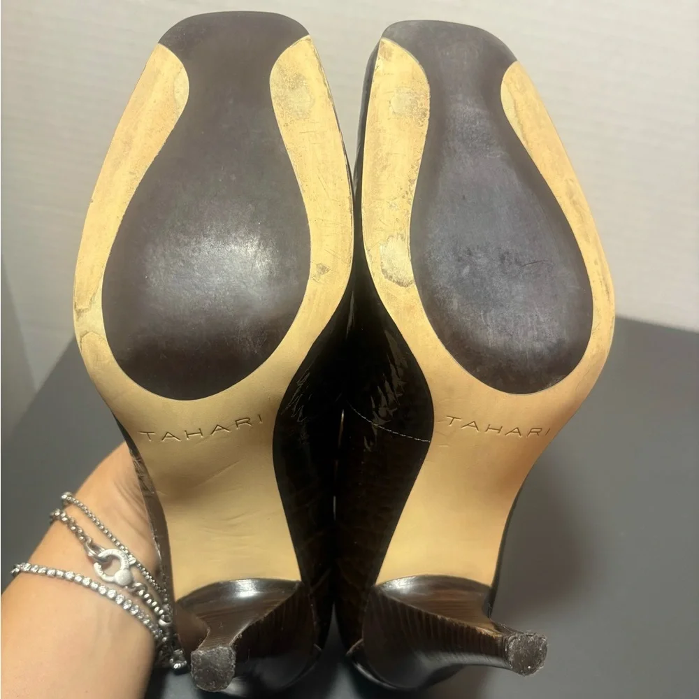 TAHARI Enya Patent Leather Square Toe Heels - Picture 6 of 8